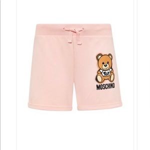 Moschino kids shorts. Size 5t, ONLY SERIOUS PPL!!